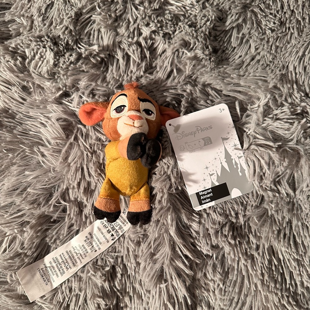 Disney Wish Valentino Small Magnet Hands Plush New